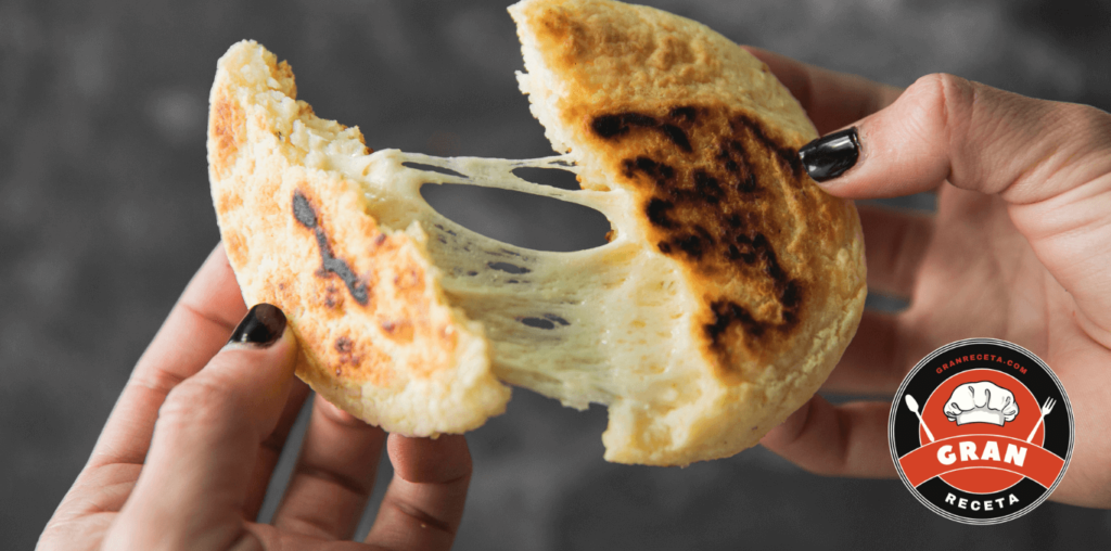 Arepas de queso receta fácil para hacer en casa