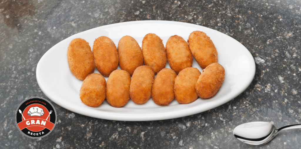 Carimañolas colombianas: receta costeña con yuca y carne