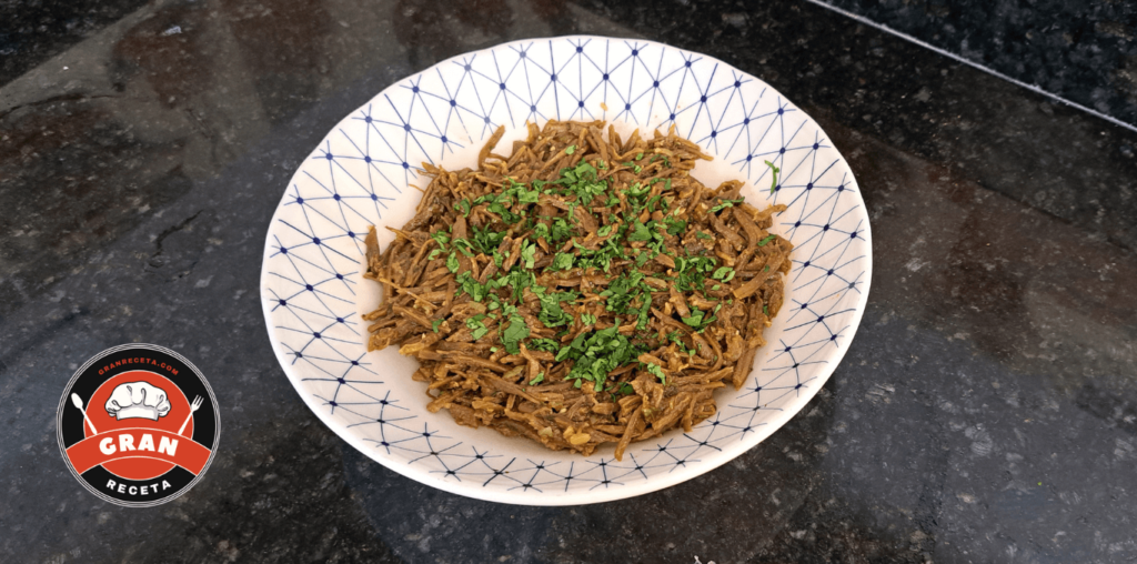 Colombian Shredded Beef (Carne Desmechada) with hogao