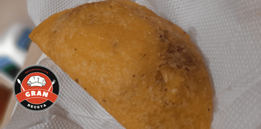 Empanadas vallunas: receta del Valle del Cauca con carne desmechada